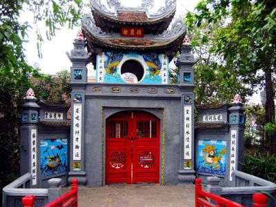 Ngoc Son Temple